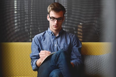 Comparatif des offres de rachat de prêt : quelle option choisir ?